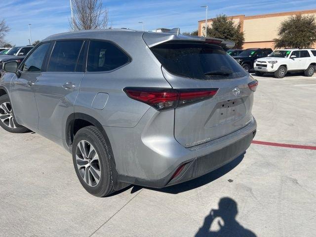 used 2023 Toyota Highlander car, priced at $40,381