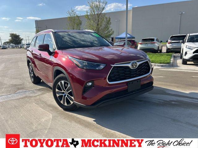 used 2022 Toyota Highlander car, priced at $36,985