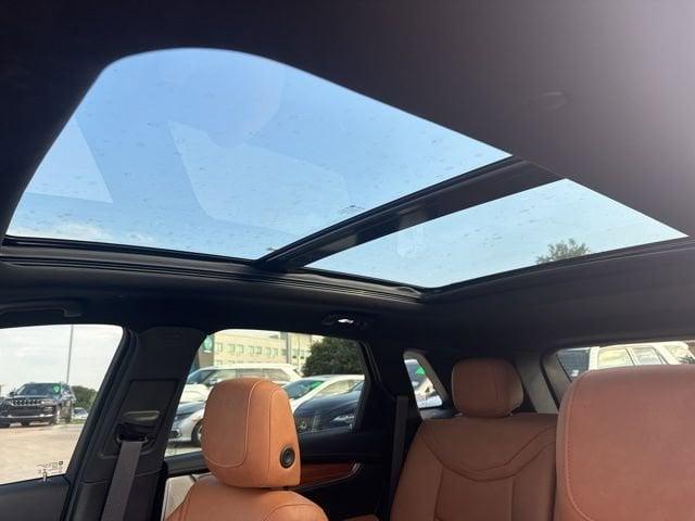 used 2021 Cadillac XT5 car, priced at $30,209