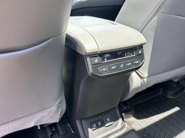 used 2020 Toyota Highlander car, priced at $32,826