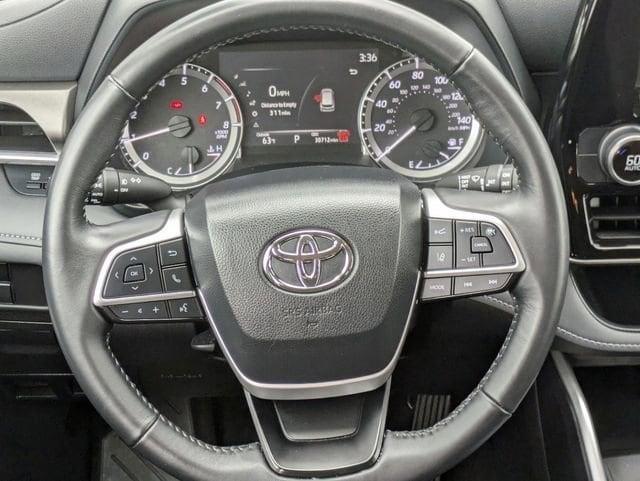 used 2024 Toyota Highlander car, priced at $35,881