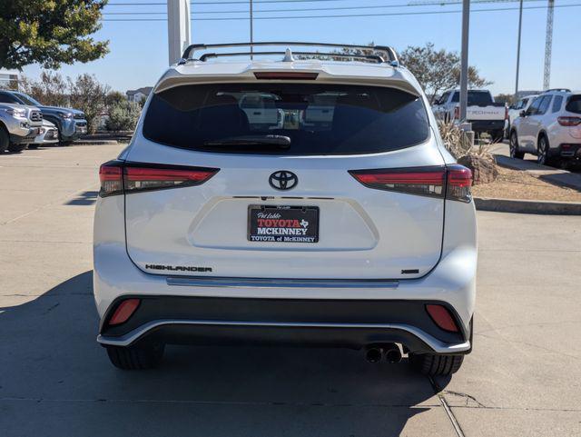 used 2021 Toyota Highlander car, priced at $25,963