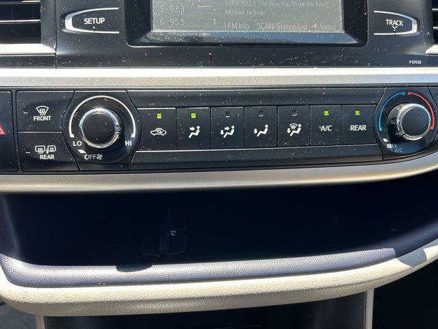 used 2015 Toyota Highlander car, priced at $20,732