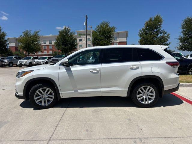 used 2015 Toyota Highlander car, priced at $20,732