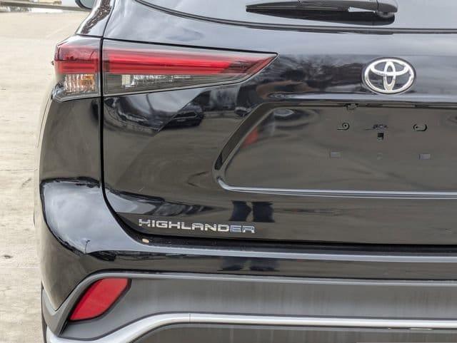 used 2024 Toyota Highlander car, priced at $44,881