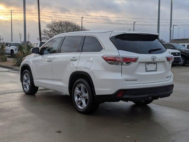 used 2014 Toyota Highlander car, priced at $21,281