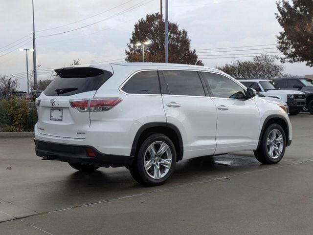 used 2014 Toyota Highlander car, priced at $21,281