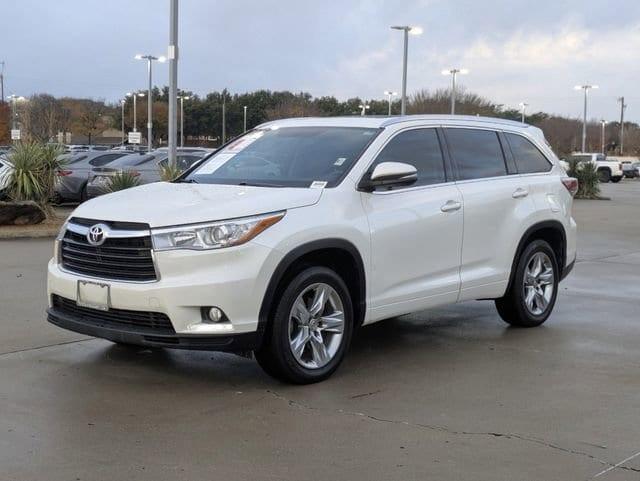 used 2014 Toyota Highlander car, priced at $21,281