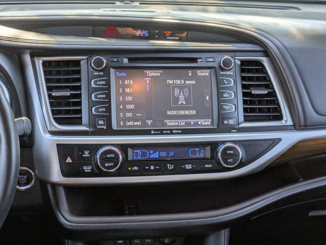 used 2019 Toyota Highlander car, priced at $26,989
