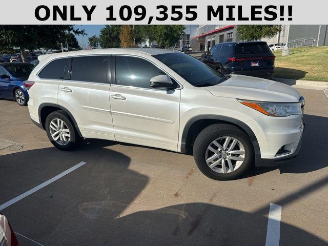 used 2014 Toyota Highlander car, priced at $17,701