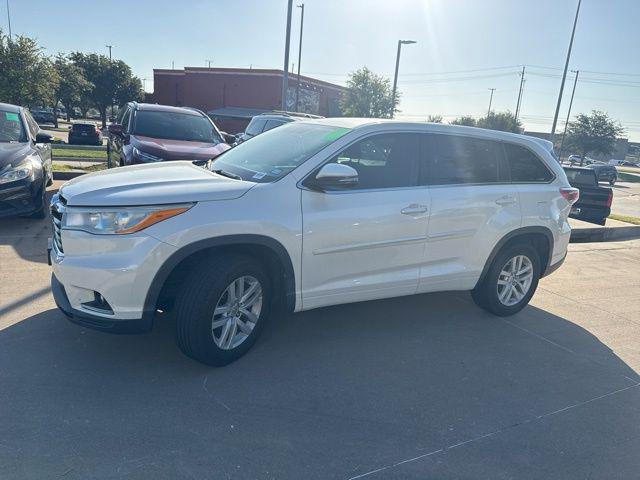 used 2014 Toyota Highlander car, priced at $17,701