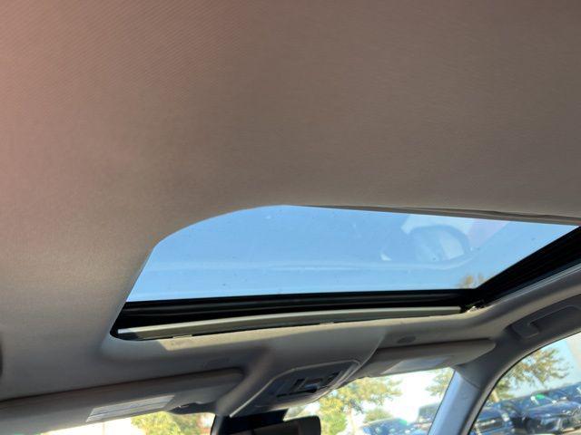 used 2023 Toyota Highlander car, priced at $41,317