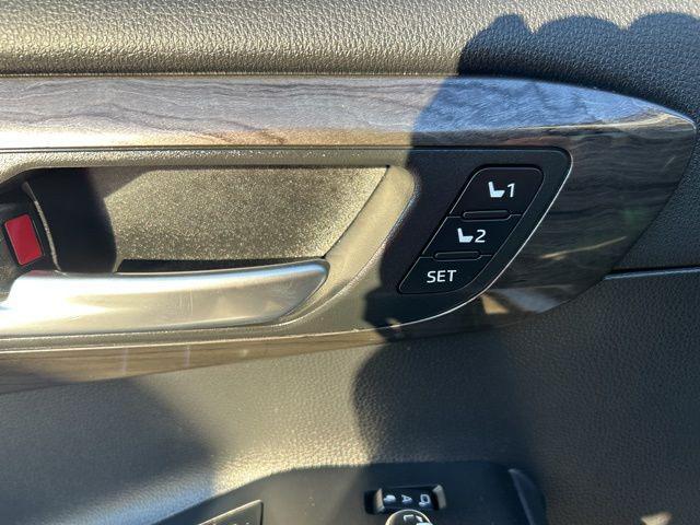 used 2023 Toyota Highlander car, priced at $41,317