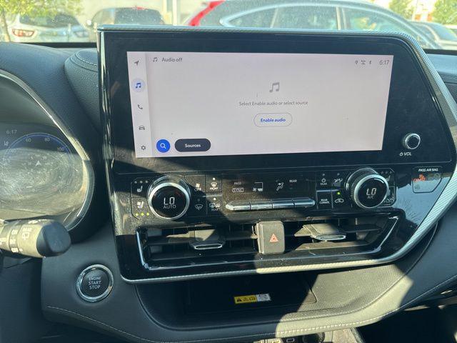 used 2023 Toyota Highlander car, priced at $45,110