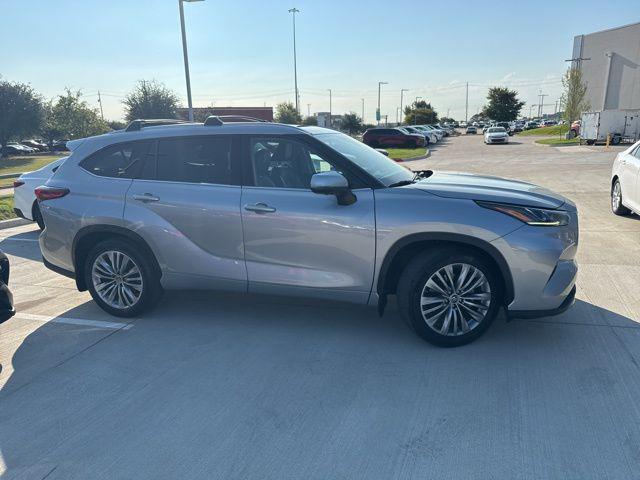 used 2023 Toyota Highlander car, priced at $45,110