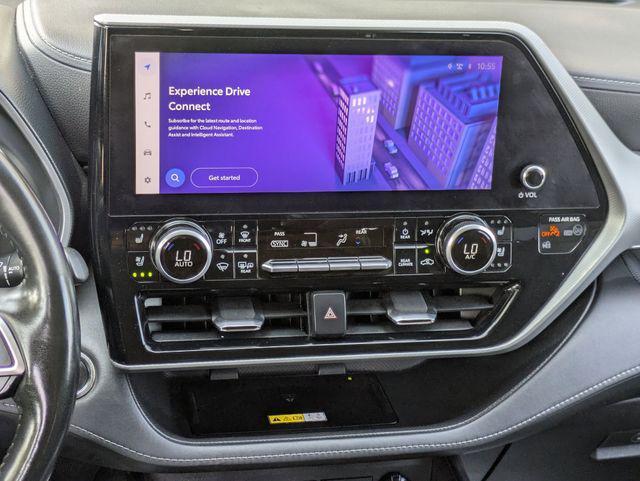 used 2023 Toyota Highlander car, priced at $44,519
