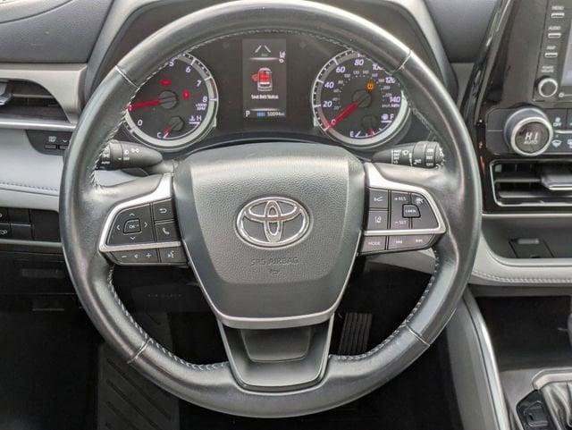 used 2022 Toyota Highlander car, priced at $29,891