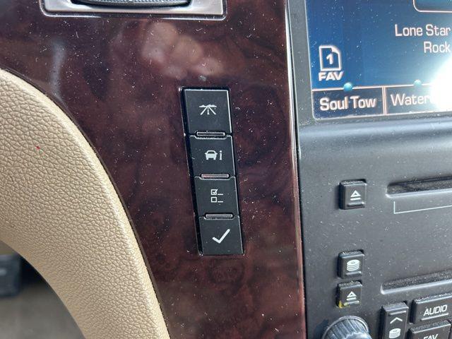 used 2010 Cadillac Escalade car, priced at $11,539
