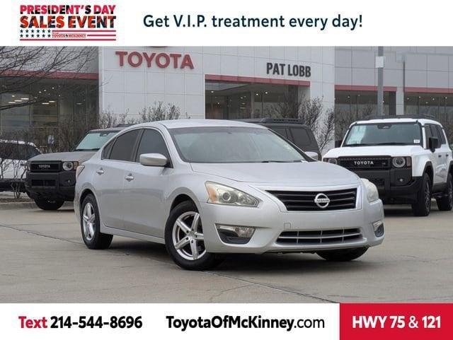 used 2014 Nissan Altima car, priced at $8,901