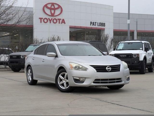 used 2014 Nissan Altima car, priced at $8,901