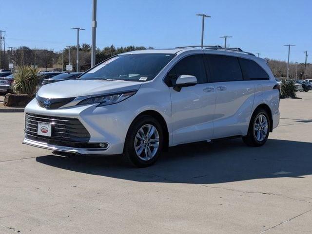 used 2024 Toyota Sienna car, priced at $50,678