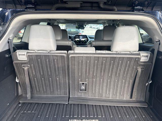 used 2022 Toyota Highlander car, priced at $39,688
