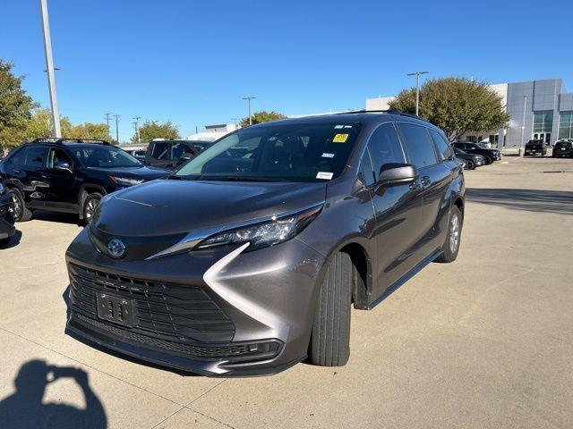 used 2022 Toyota Sienna car, priced at $37,981