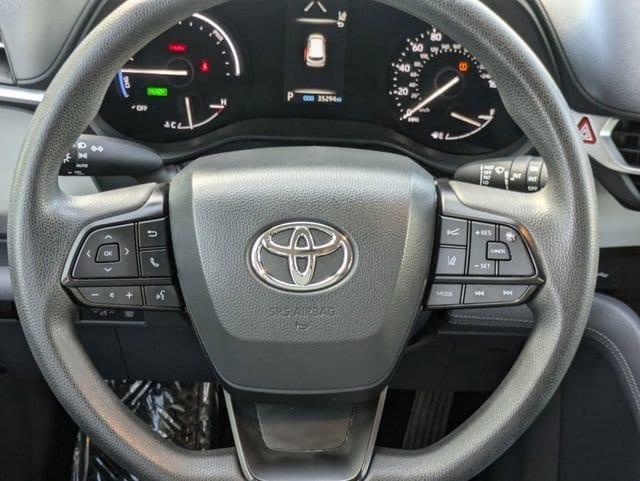 used 2022 Toyota Sienna car, priced at $35,392