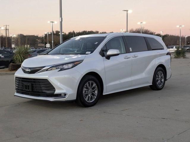 used 2023 Toyota Sienna car, priced at $45,481