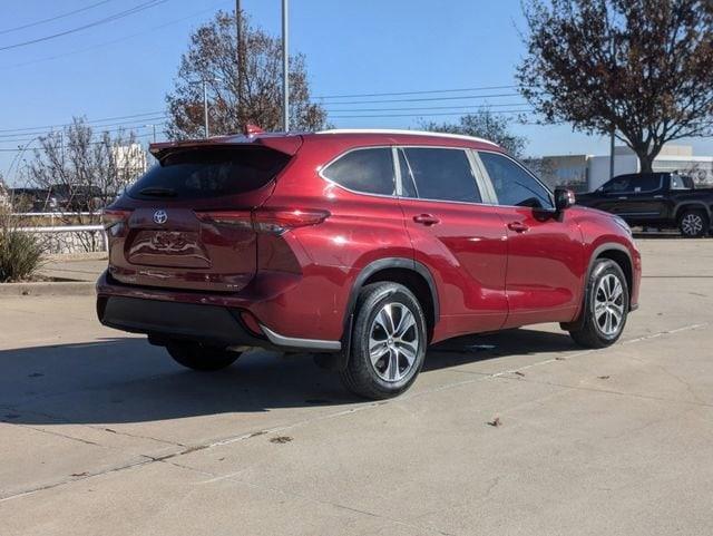 used 2023 Toyota Highlander car, priced at $35,481