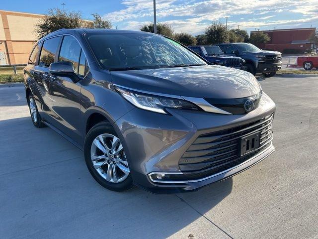 used 2022 Toyota Sienna car, priced at $45,871