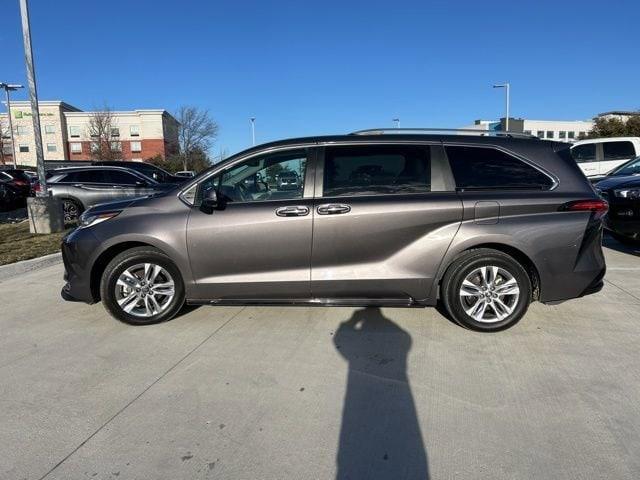 used 2022 Toyota Sienna car, priced at $45,871