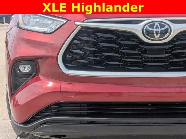 used 2020 Toyota Highlander car, priced at $32,096