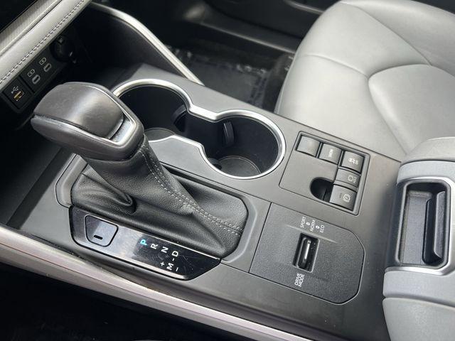 used 2023 Toyota Highlander car, priced at $37,901