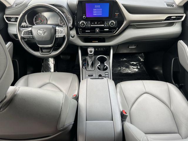 used 2023 Toyota Highlander car, priced at $37,901