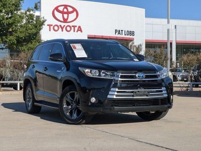 used 2017 Toyota Highlander Hybrid car, priced at $22,971