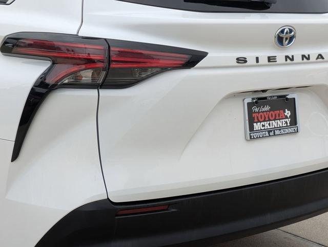 used 2022 Toyota Sienna car, priced at $35,301