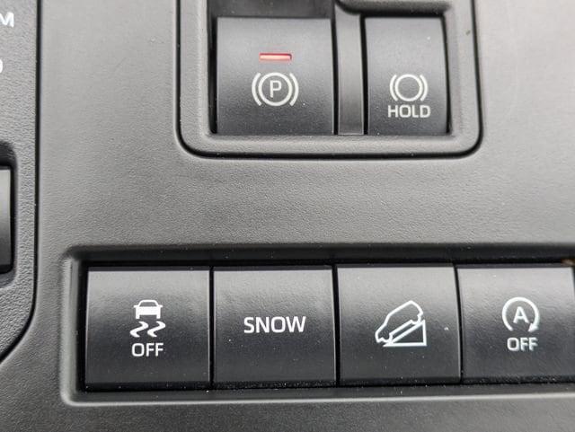 used 2022 Toyota Highlander car, priced at $36,663