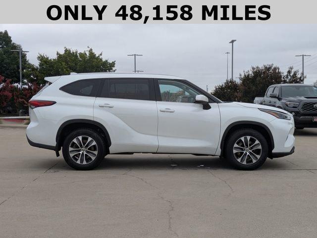 used 2022 Toyota Highlander car, priced at $36,663