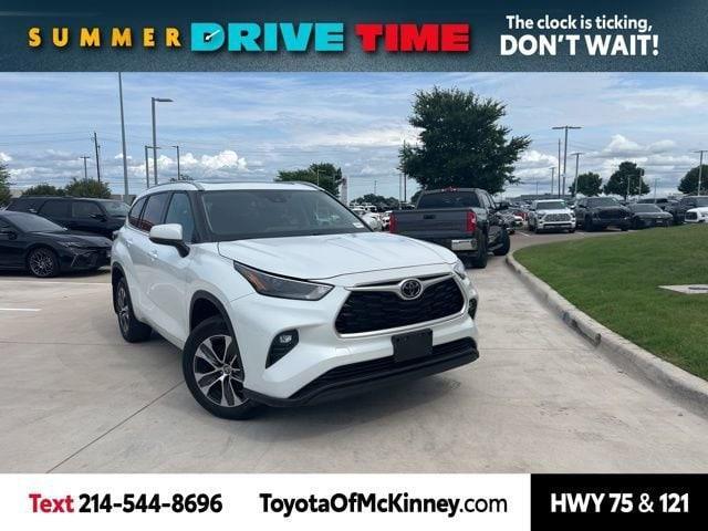 used 2022 Toyota Highlander car, priced at $36,987
