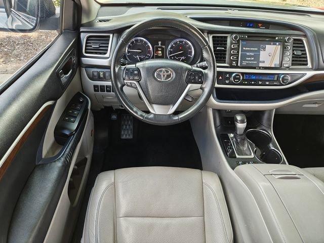 used 2015 Toyota Highlander car, priced at $20,344