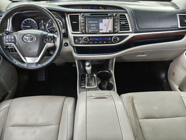 used 2015 Toyota Highlander car, priced at $20,344
