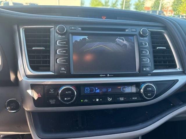 used 2015 Toyota Highlander car, priced at $20,902