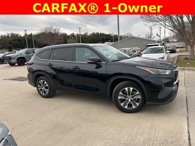 used 2024 Toyota Highlander car, priced at $41,891