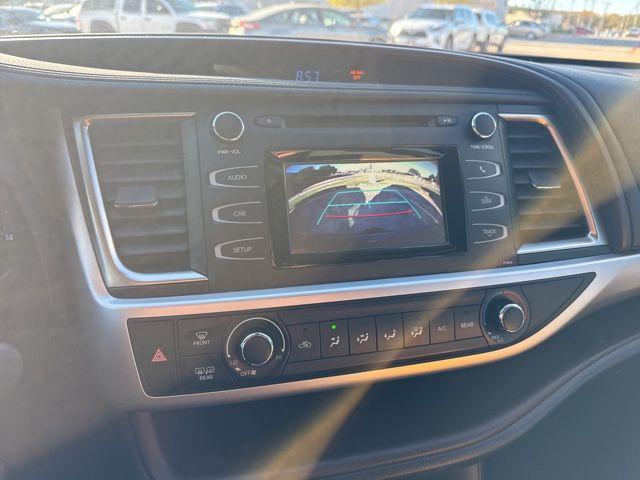 used 2019 Toyota Highlander car, priced at $22,528