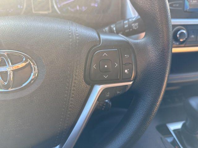 used 2019 Toyota Highlander car, priced at $22,528