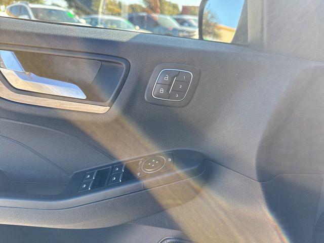 used 2022 Ford Escape car, priced at $25,392