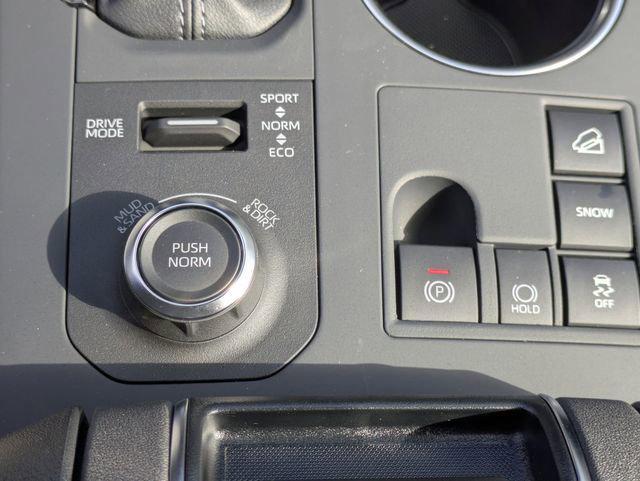 new 2026 Toyota Highlander car, priced at $52,462