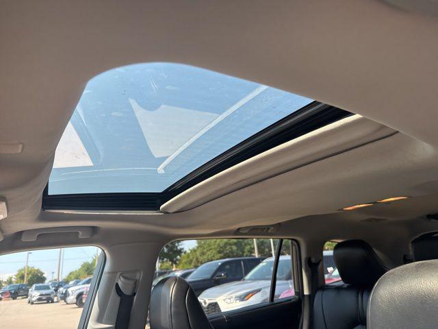 used 2022 Toyota Highlander car, priced at $36,985