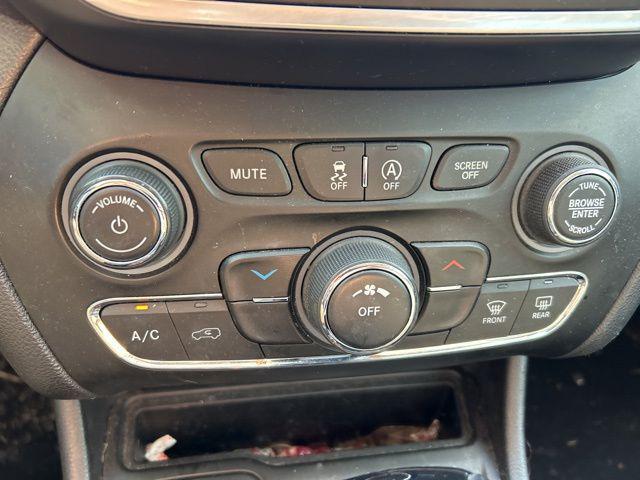 used 2020 Jeep Cherokee car, priced at $16,800